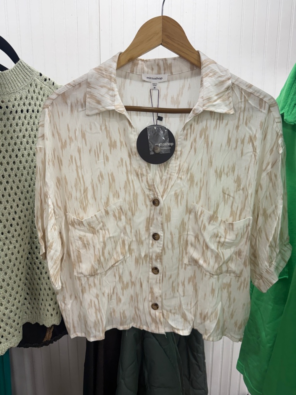 mittoshop Cream & Tan Short Sleeve Button-Front Shirt